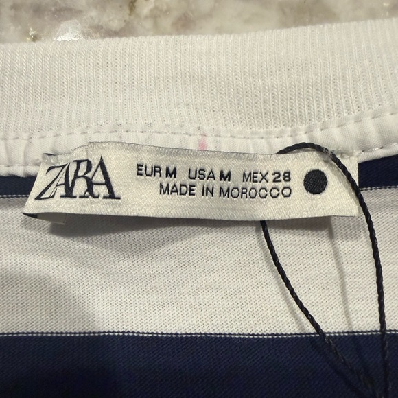 *NEW WITH TAGS* Zara Women's Size M Rugby Striped Muscle Tee - Picture 5 of 5